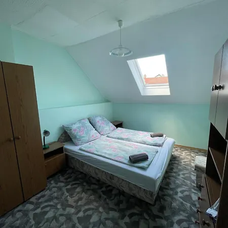 Taban Vendeghaz Guest house *