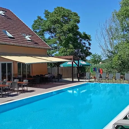 Taban Vendeghaz Balatonlelle