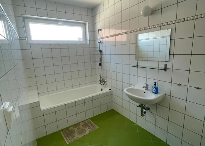 Taban Vendeghaz Gæstehus *